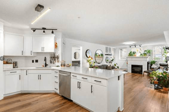 A clean, current kitchen