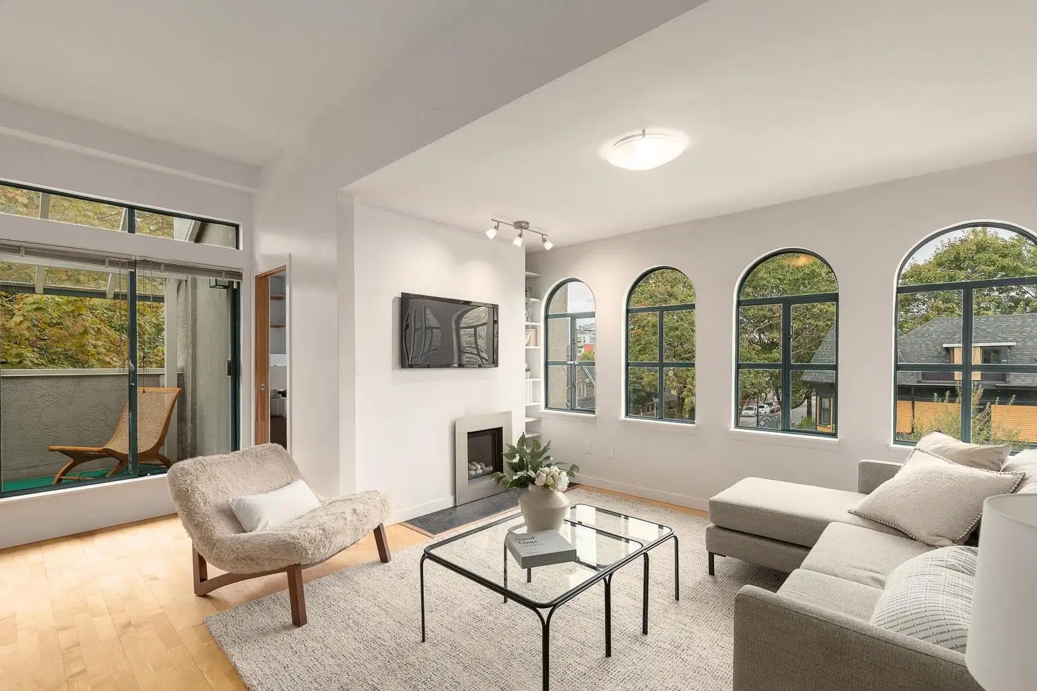 #301 – 700 Pender Street
