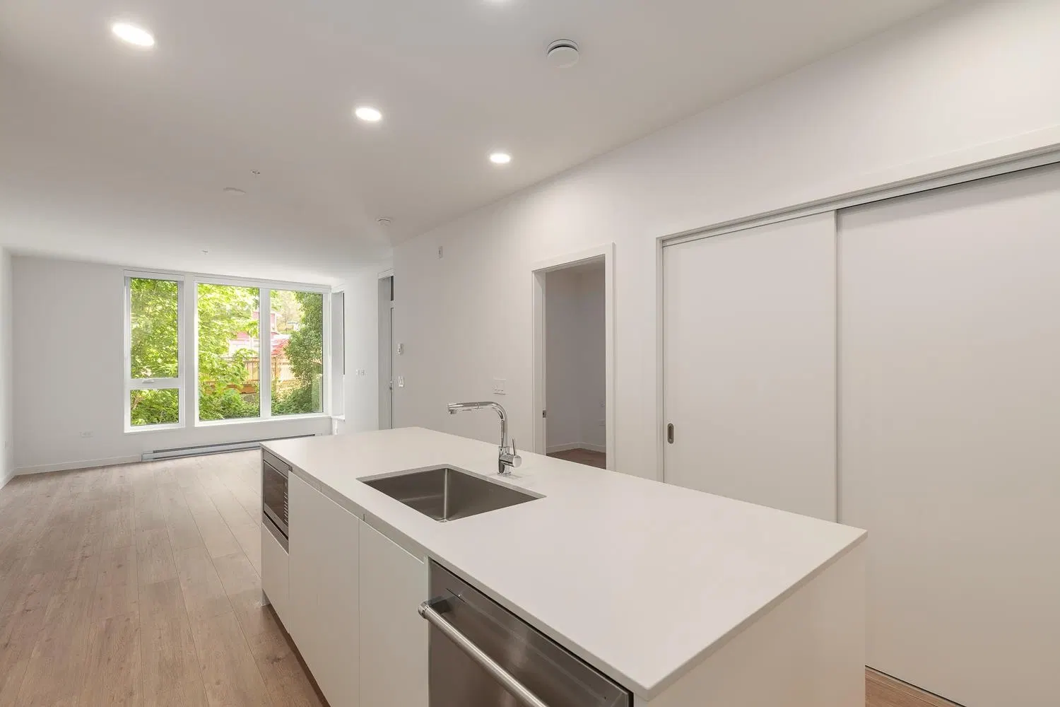 Photo 2 of 39 at #208 – 1500 Scott Crescent