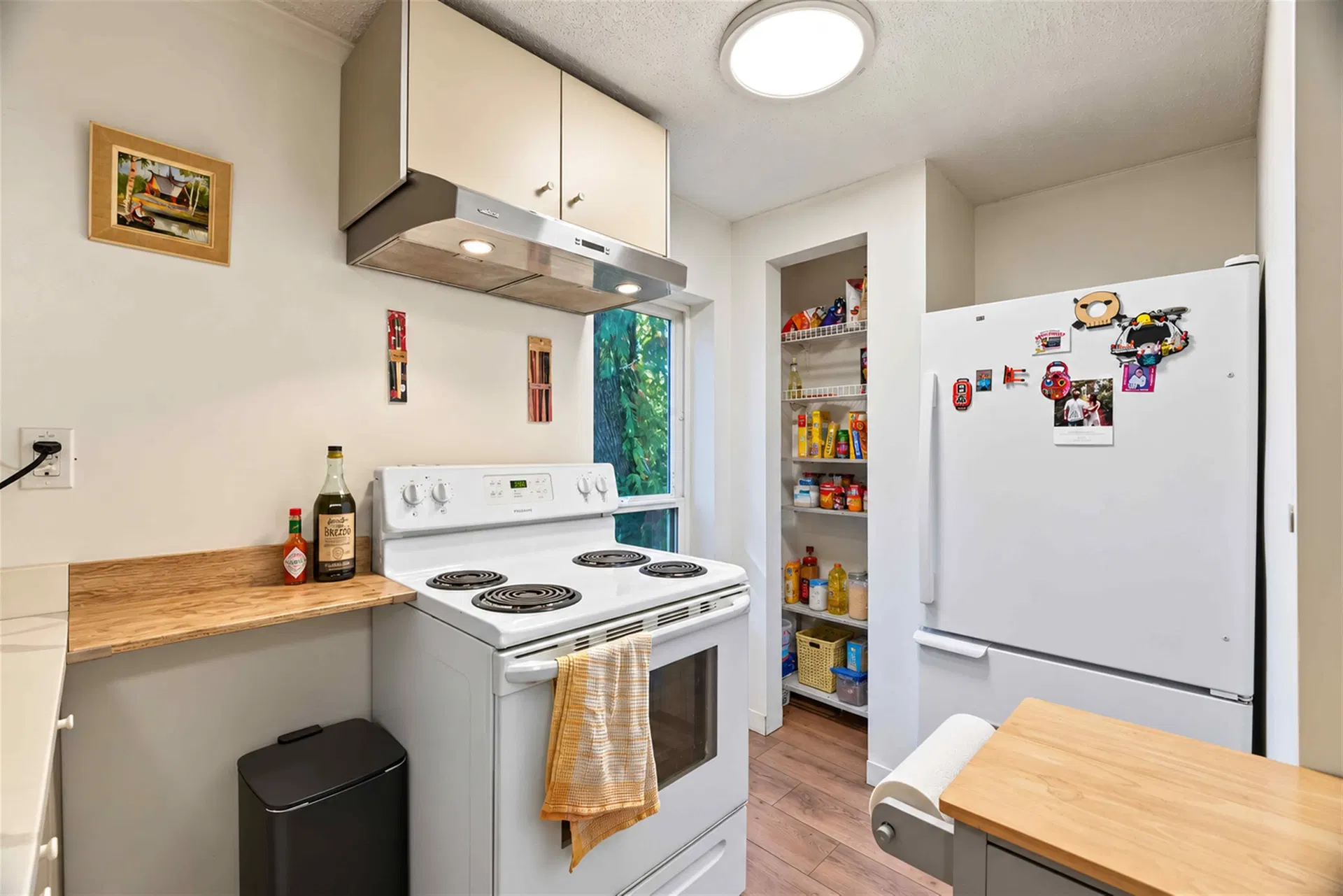 Photo 5 of 35 at 1004 Delestre Avenue