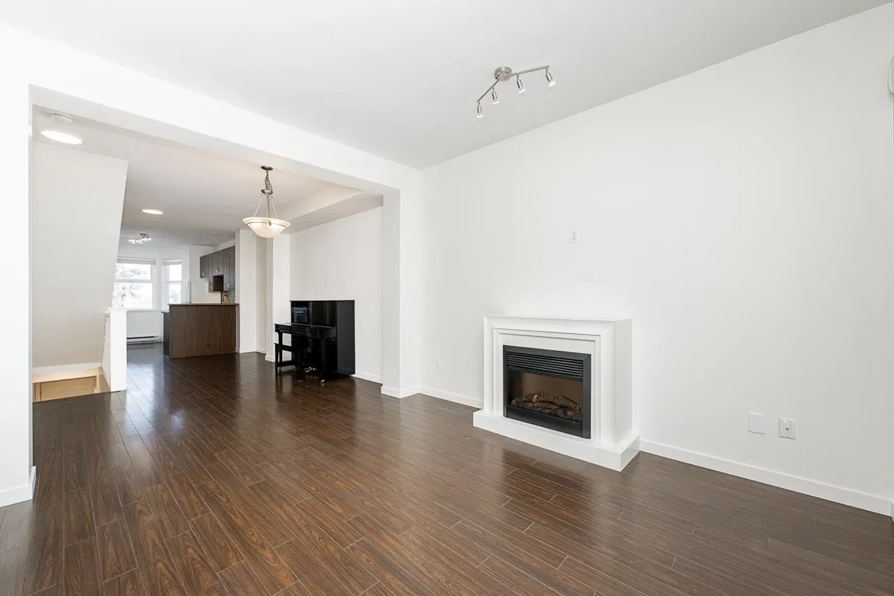Photo 5 of 21 at #21 – 6099 Alder Street