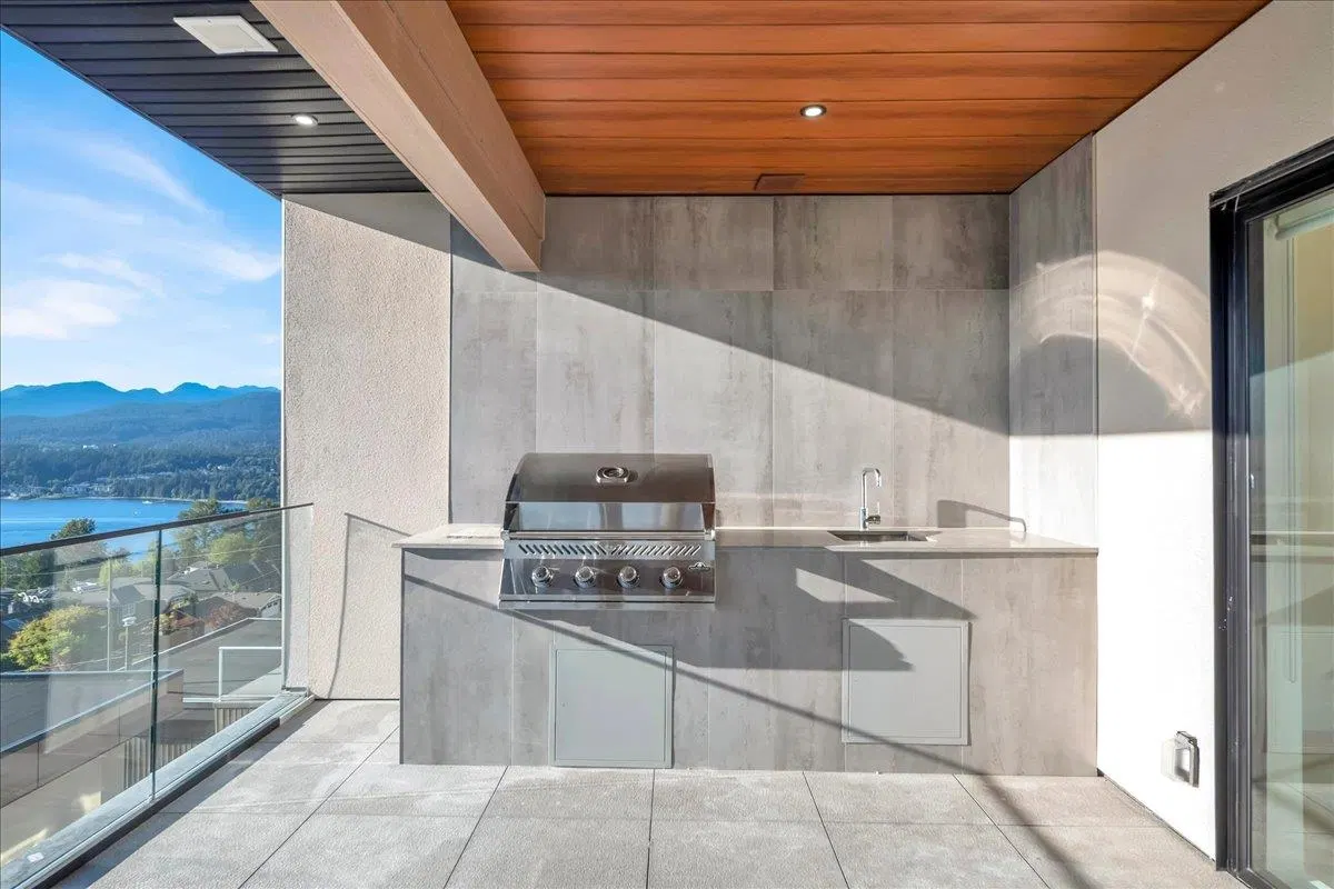 Photo 5 of 35 at #4 – 7275 Ridge Drive