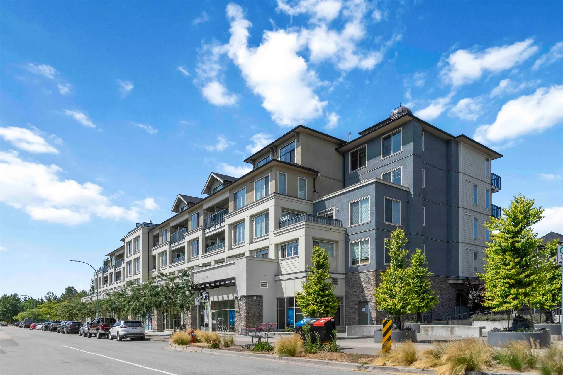 Photo 3 of 40 at A413 – 20487 65 Avenue