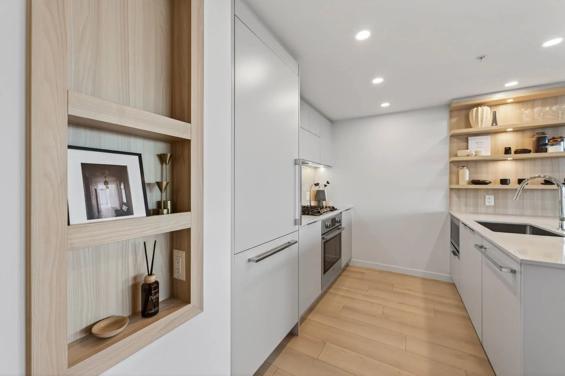 Photo 2 of 17 at #1203 – 311 Alderson Avenue