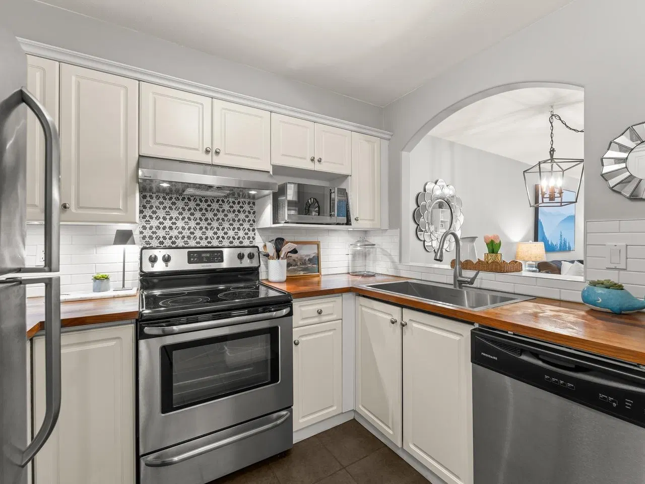 Photo 2 of 33 at #117 – 5900 Dover Crescent