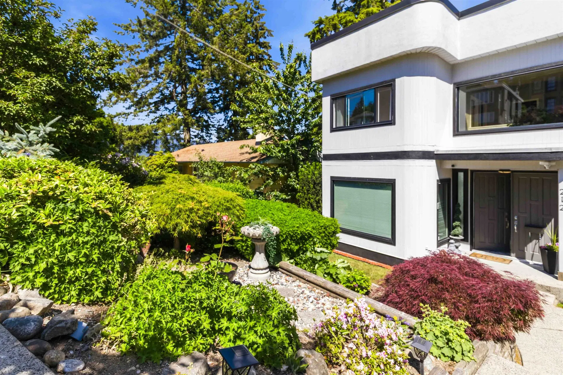 Photo 1 of 40 at 212 N Sea Avenue