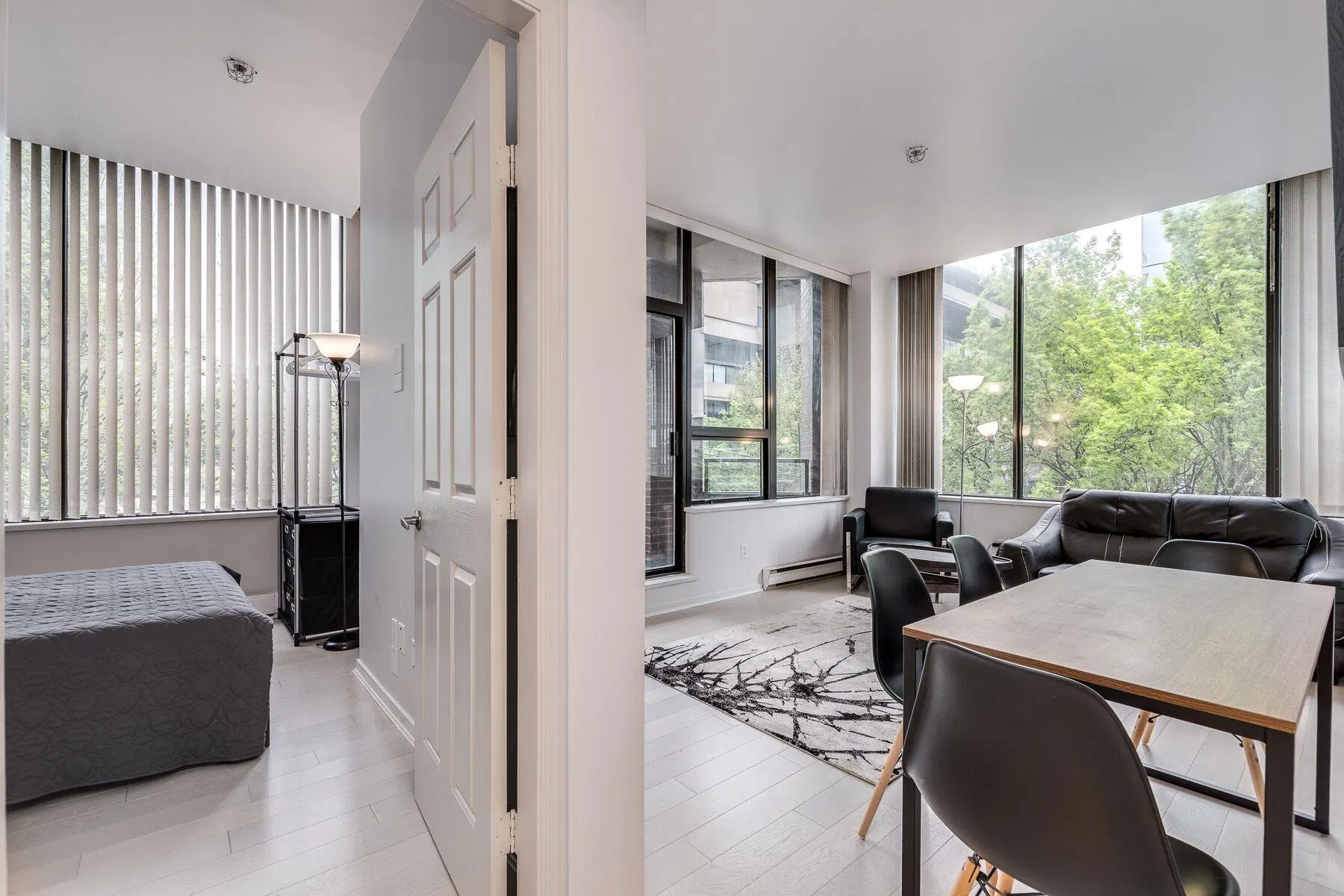 Photo 4 of 20 at #201 – 1010 Howe Street