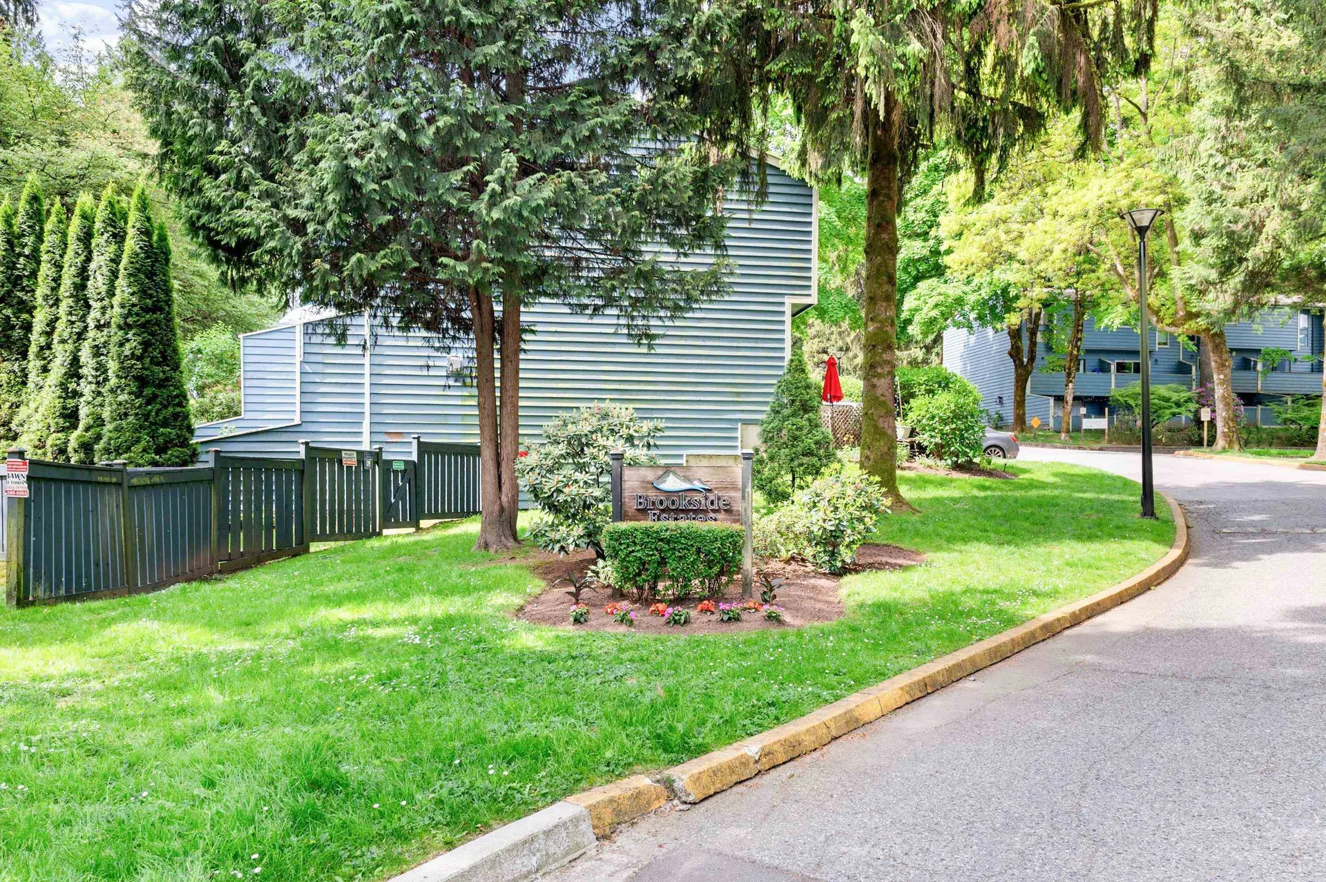Photo 3 of 35 at 128 Brookside Drive