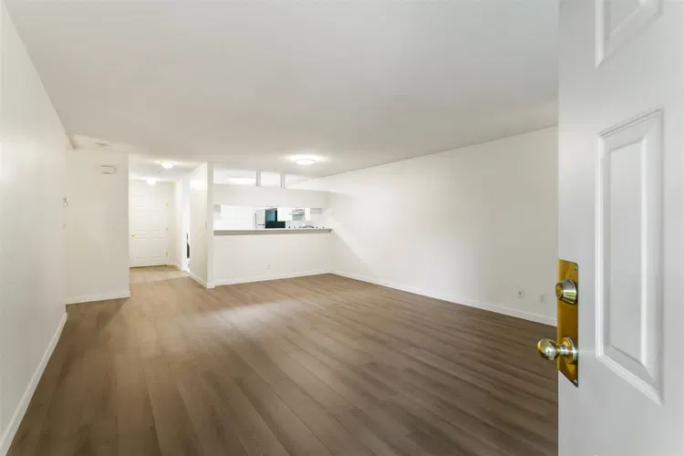 Photo 4 of 37 at #8 – 13660 84 Avenue