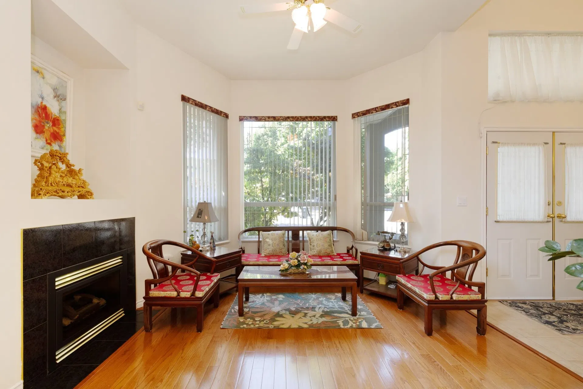 Photo 4 of 30 at 15898 99a Avenue