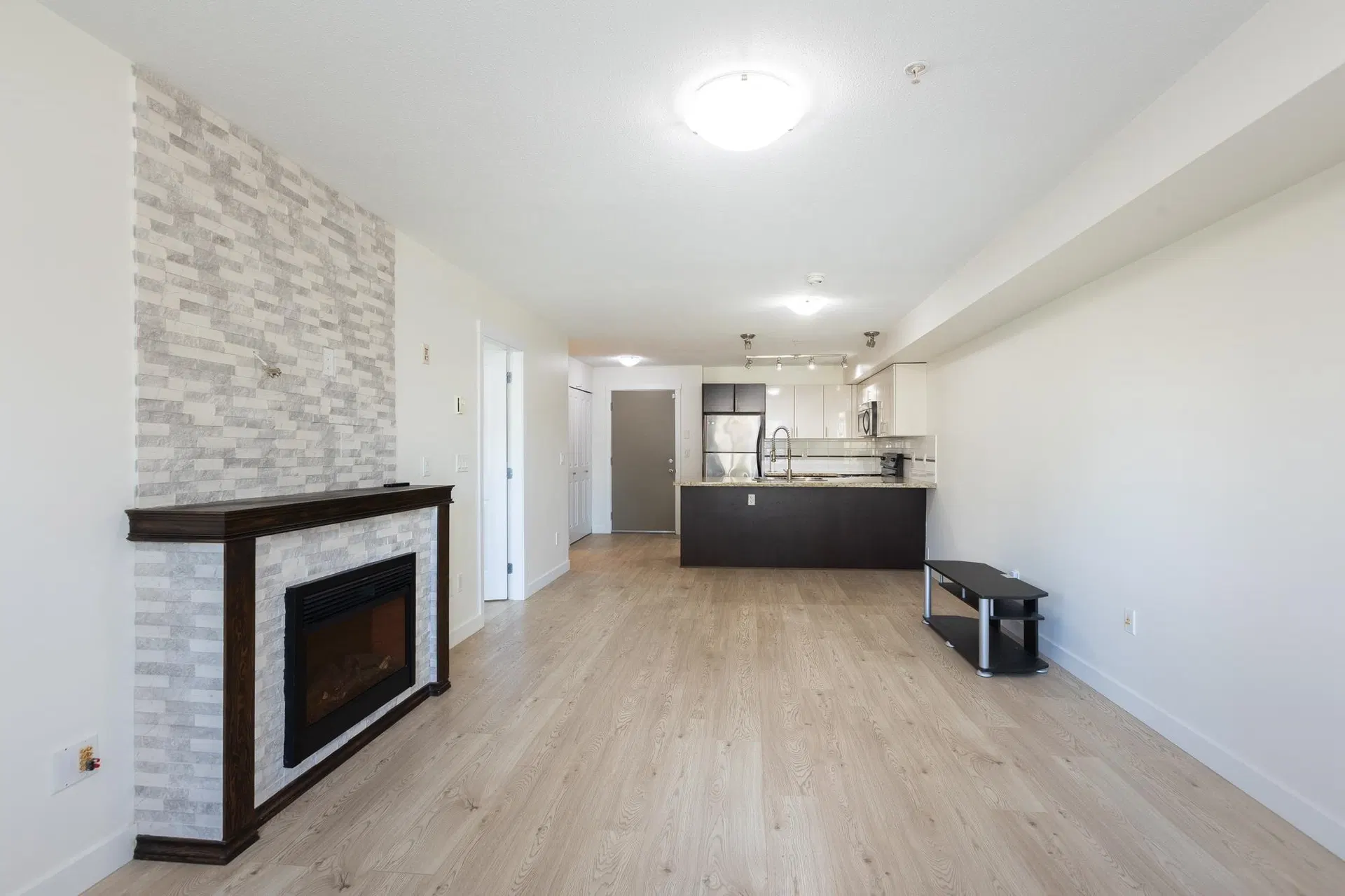 Photo 2 of 13 at #202 – 14960 102a Avenue