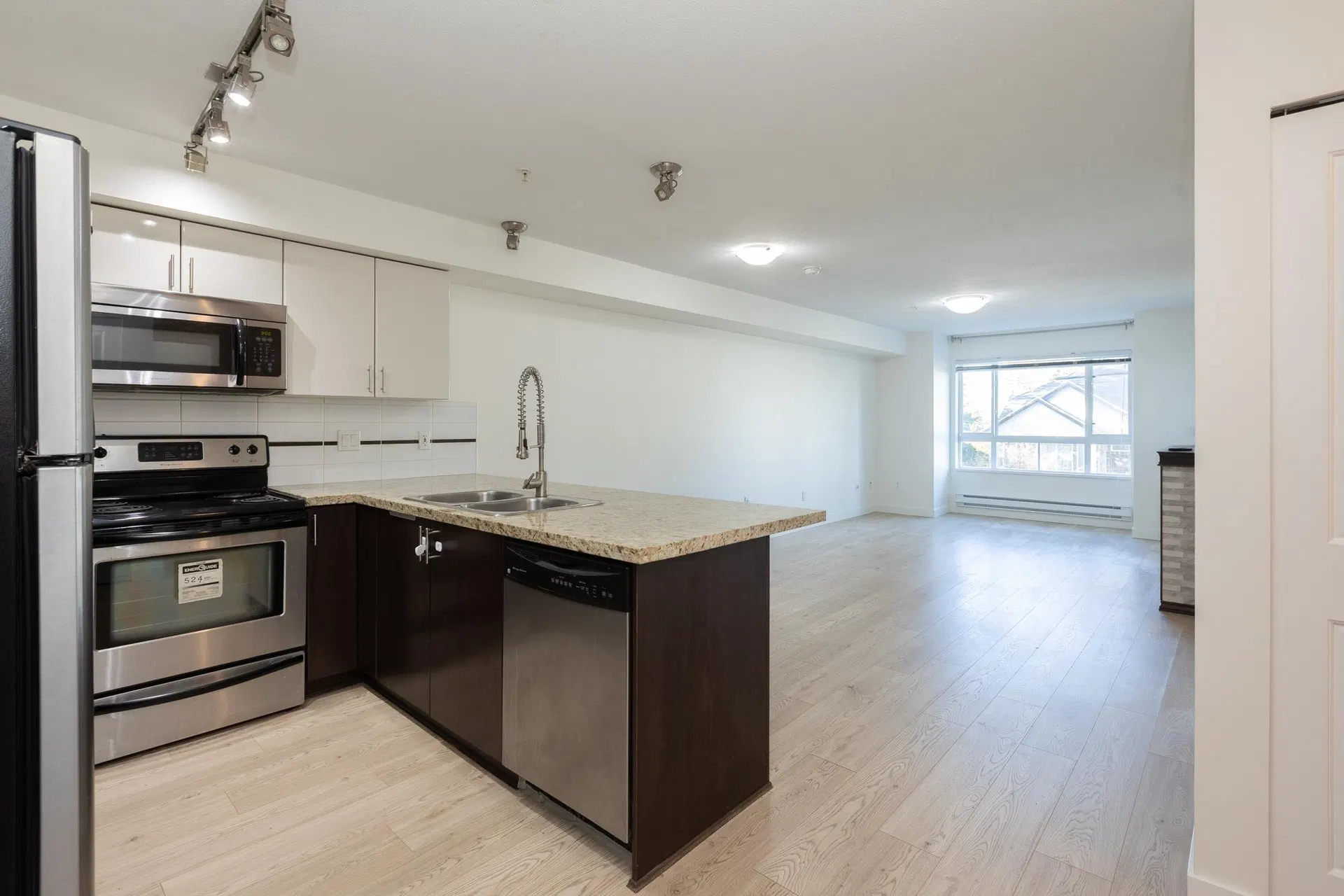 Photo 3 of 13 at #202 – 14960 102a Avenue