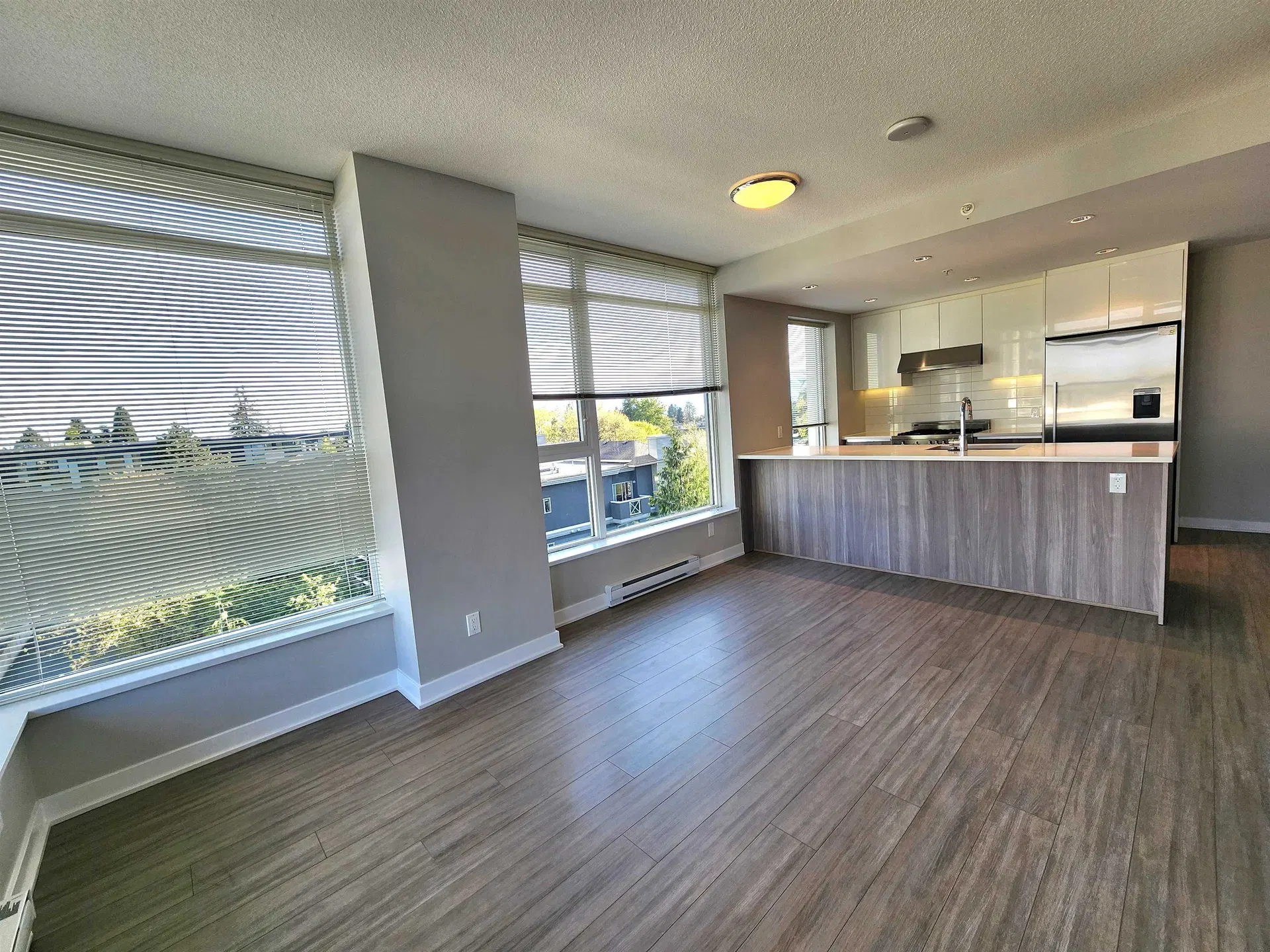Photo 3 of 9 at #5xx – 4900 Lennox Lane