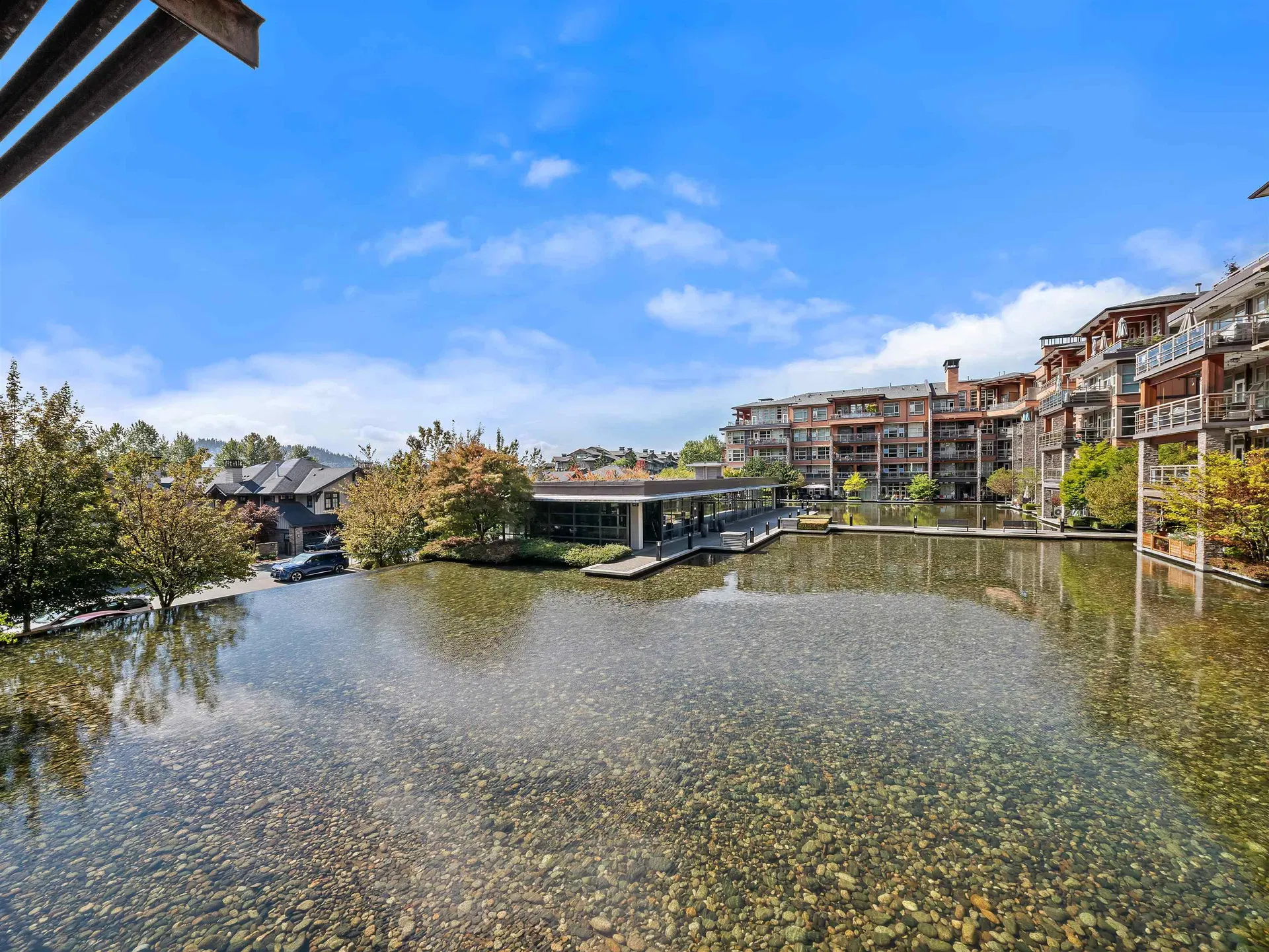 #215 – 3606 Aldercrest Drive