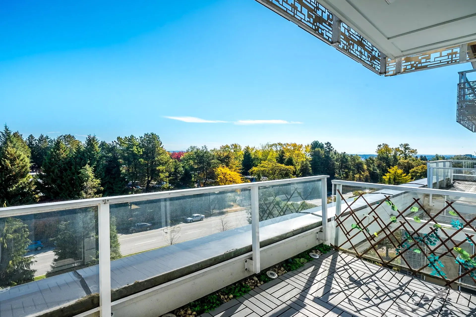 Photo 1 of 40 at #602 – 6677 Cambie Street