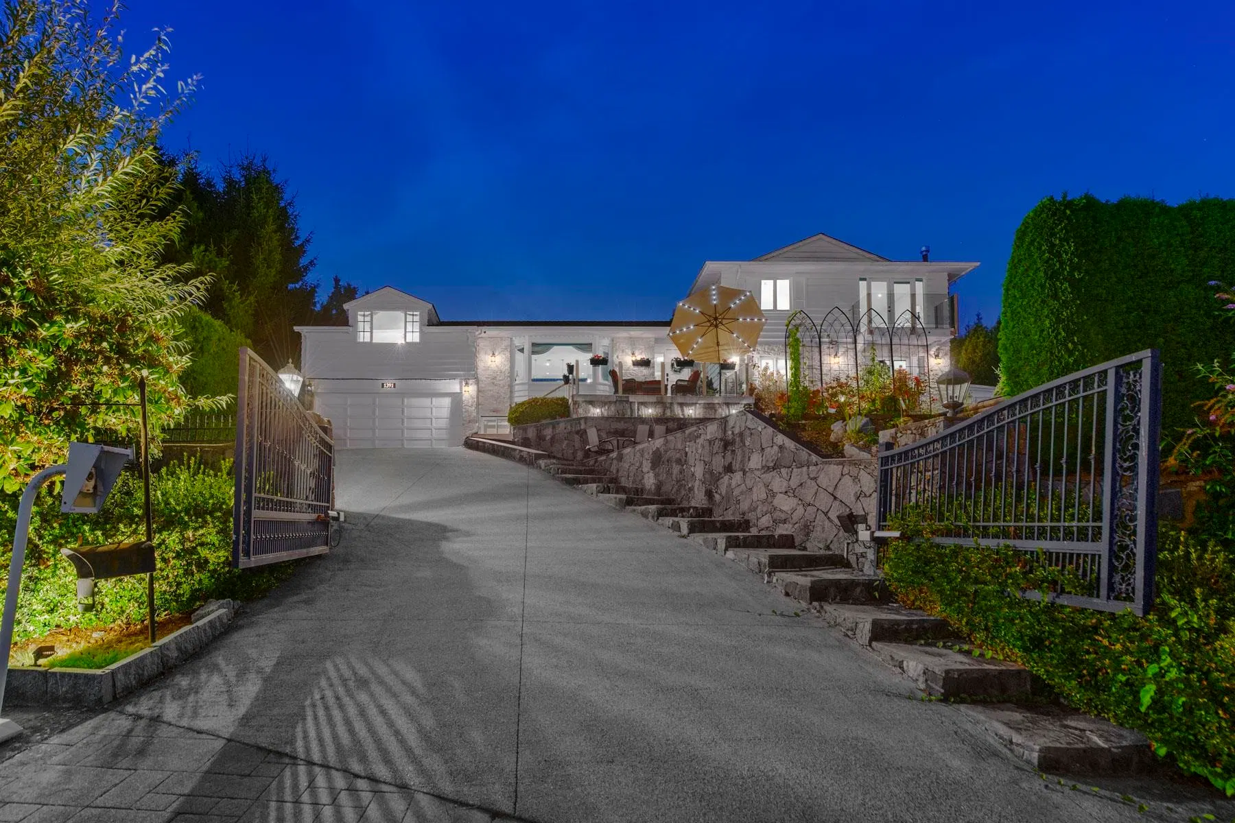 Photo 1 of 40 at 1391 Chartwell Drive