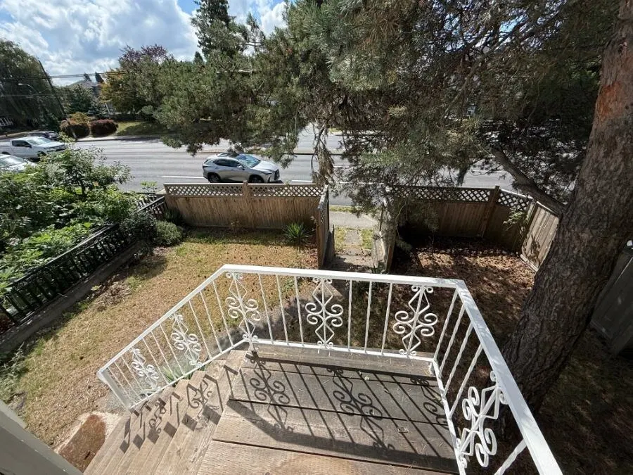 Photo 1 of 10 at 301 E 41st Avenue