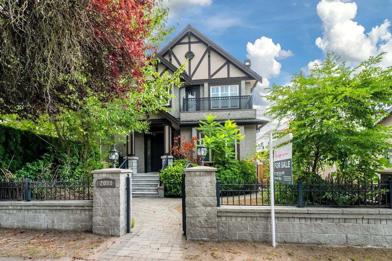 Photo 1 of 27 at 2088 W 42nd Avenue