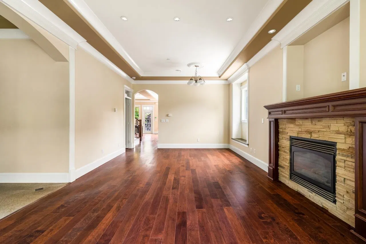 Photo 4 of 27 at 2088 W 42nd Avenue