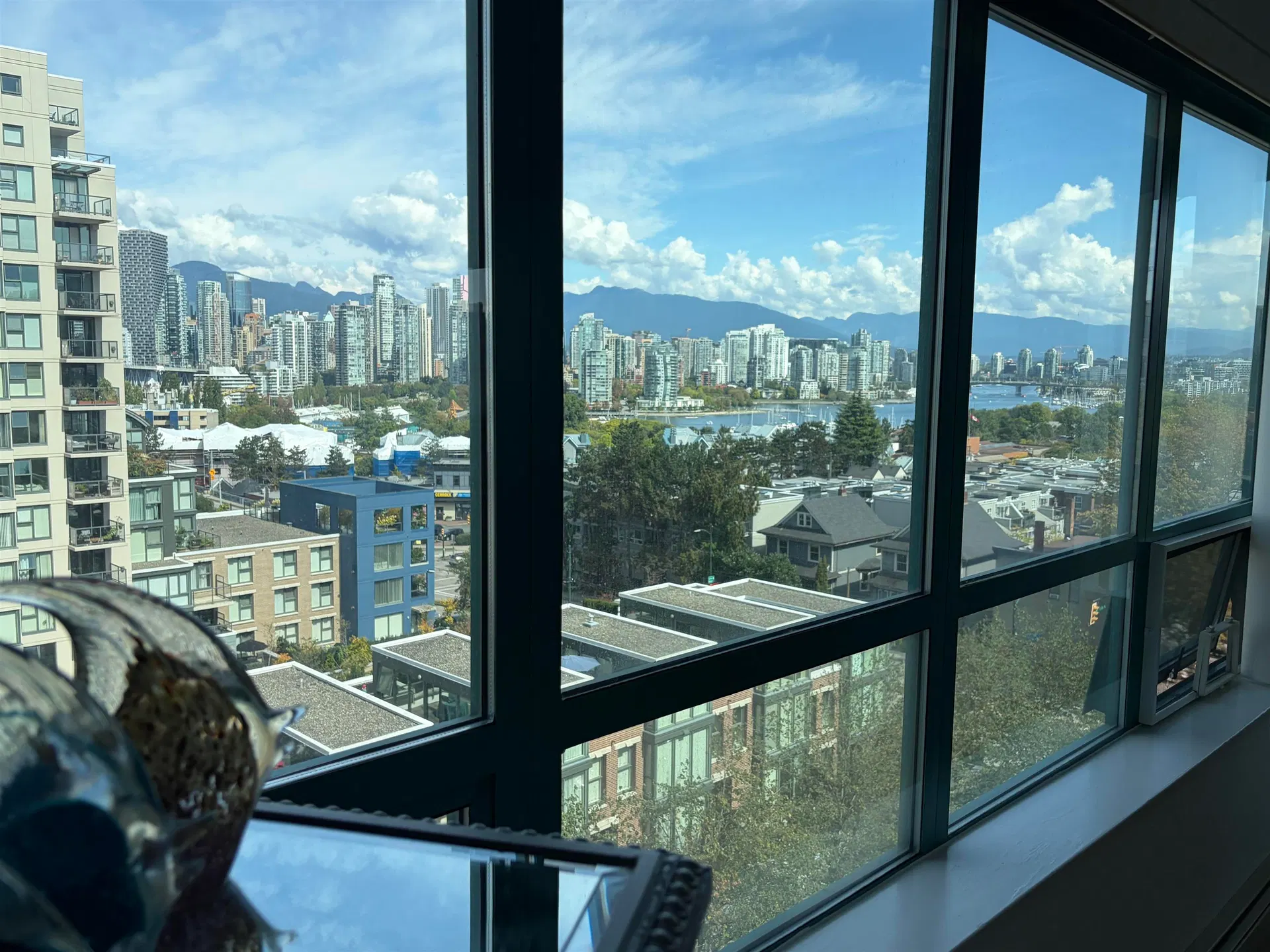Photo 2 of 26 at #803 – 1438 W 7th Avenue