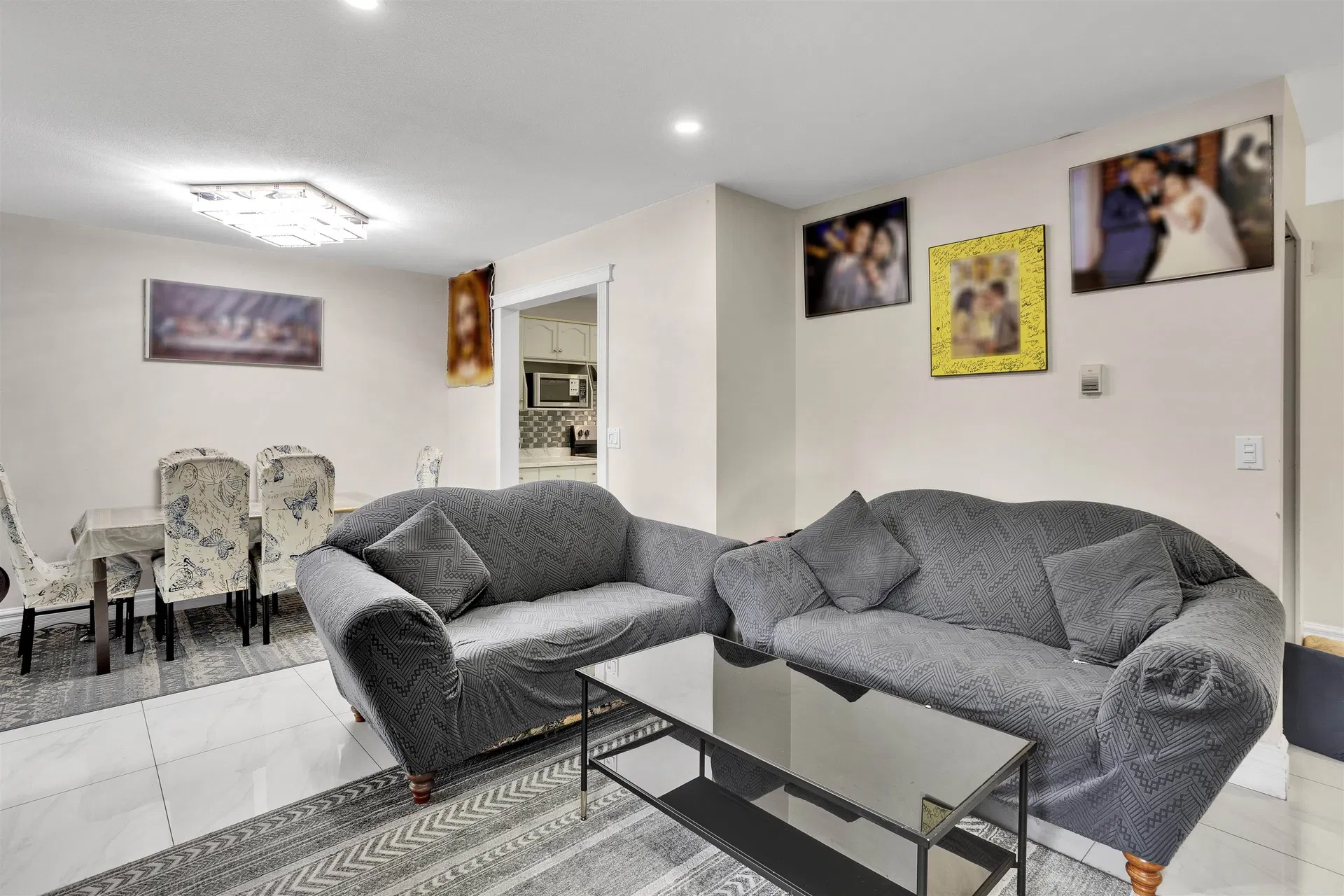 Photo 5 of 27 at #11 – 11875 210 Street