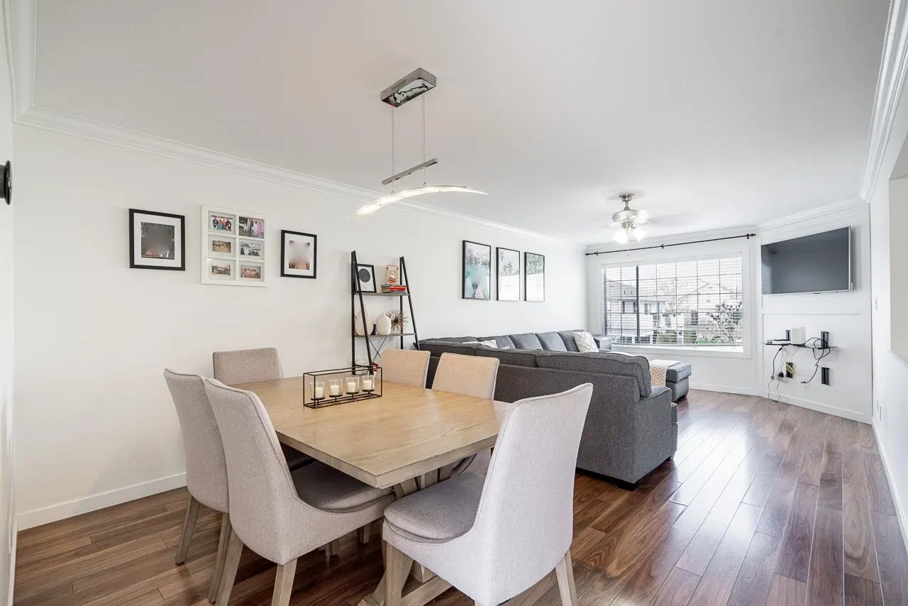 Photo 5 of 32 at #11 – 31255 Upper Maclure Road