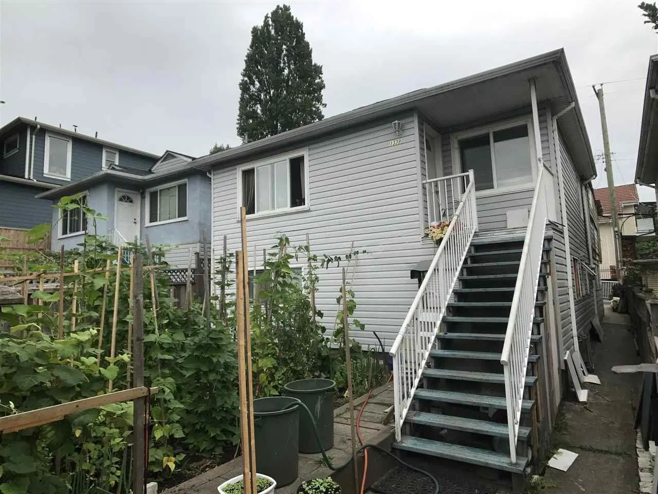Photo 5 of 5 at 1339 E 41st Avenue