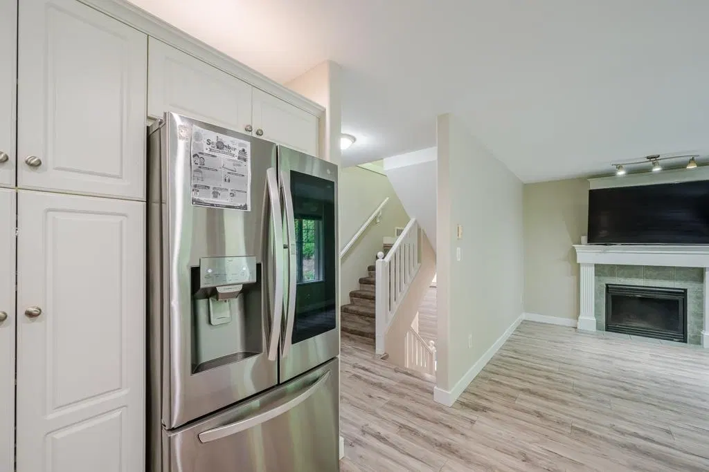 Photo 5 of 35 at #34 – 30857 Sandpiper Drive
