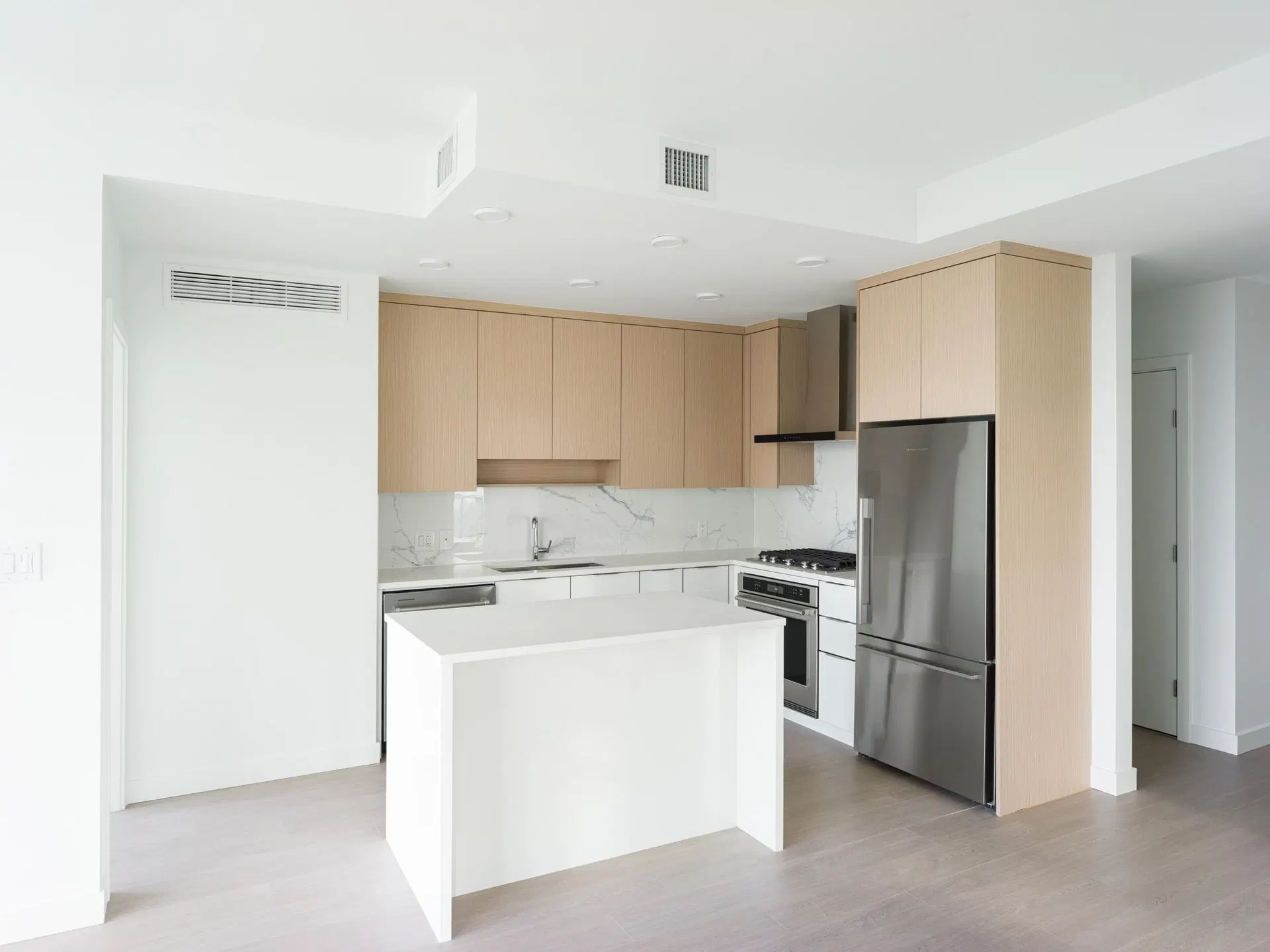 Photo 4 of 13 at #1308 – 699 Whiting Way