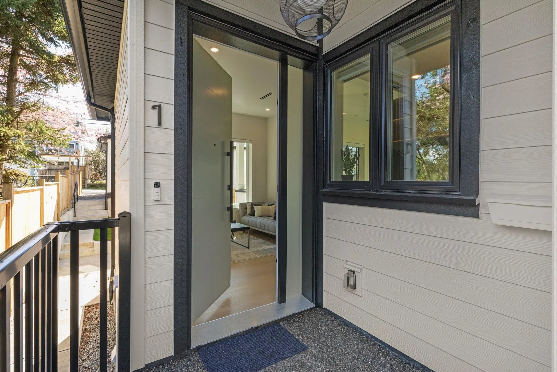 Photo 2 of 39 at 2138 Venables Street