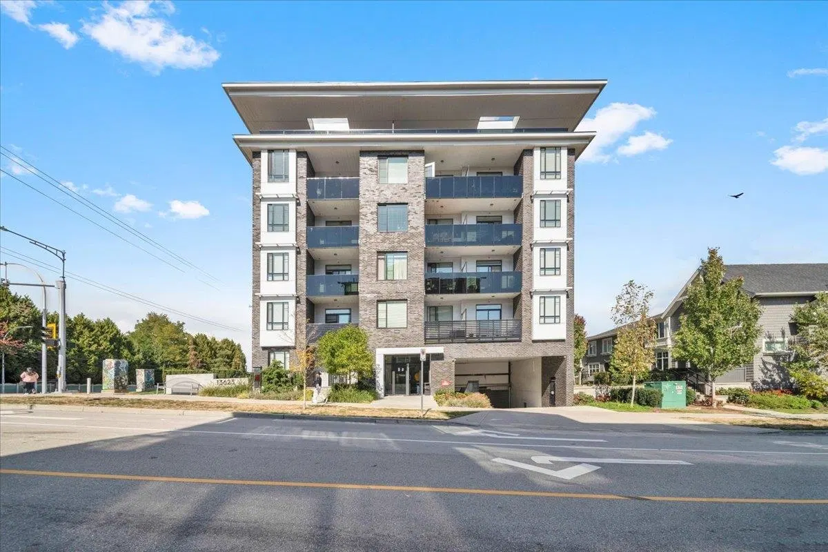 Photo 1 of 34 at #401 – 13623 81a Avenue