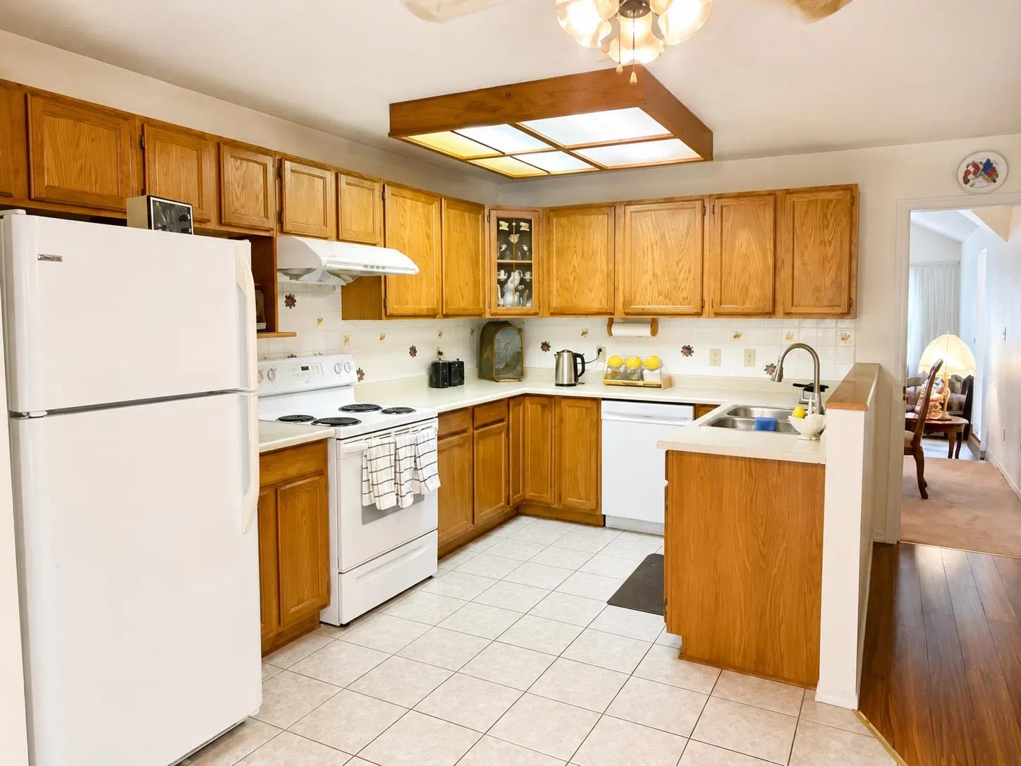 Photo 4 of 16 at 14374 86a Avenue