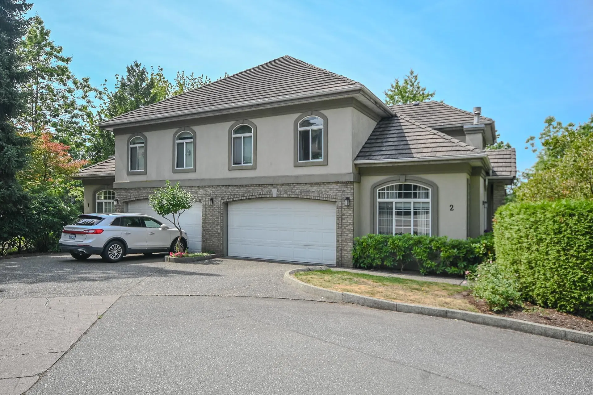 #2 – 915 Fort Fraser Rise