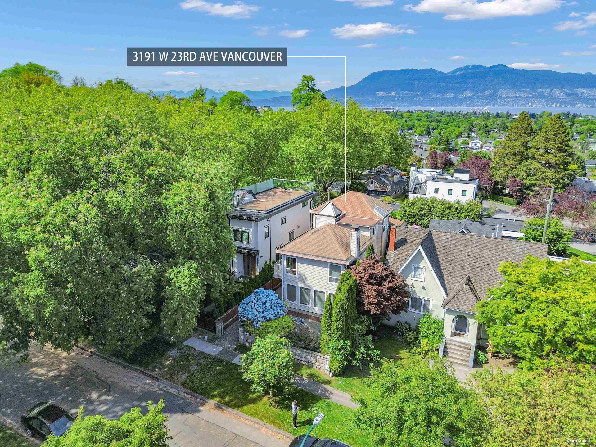 Photo 4 of 40 at 3191 W 23rd Avenue