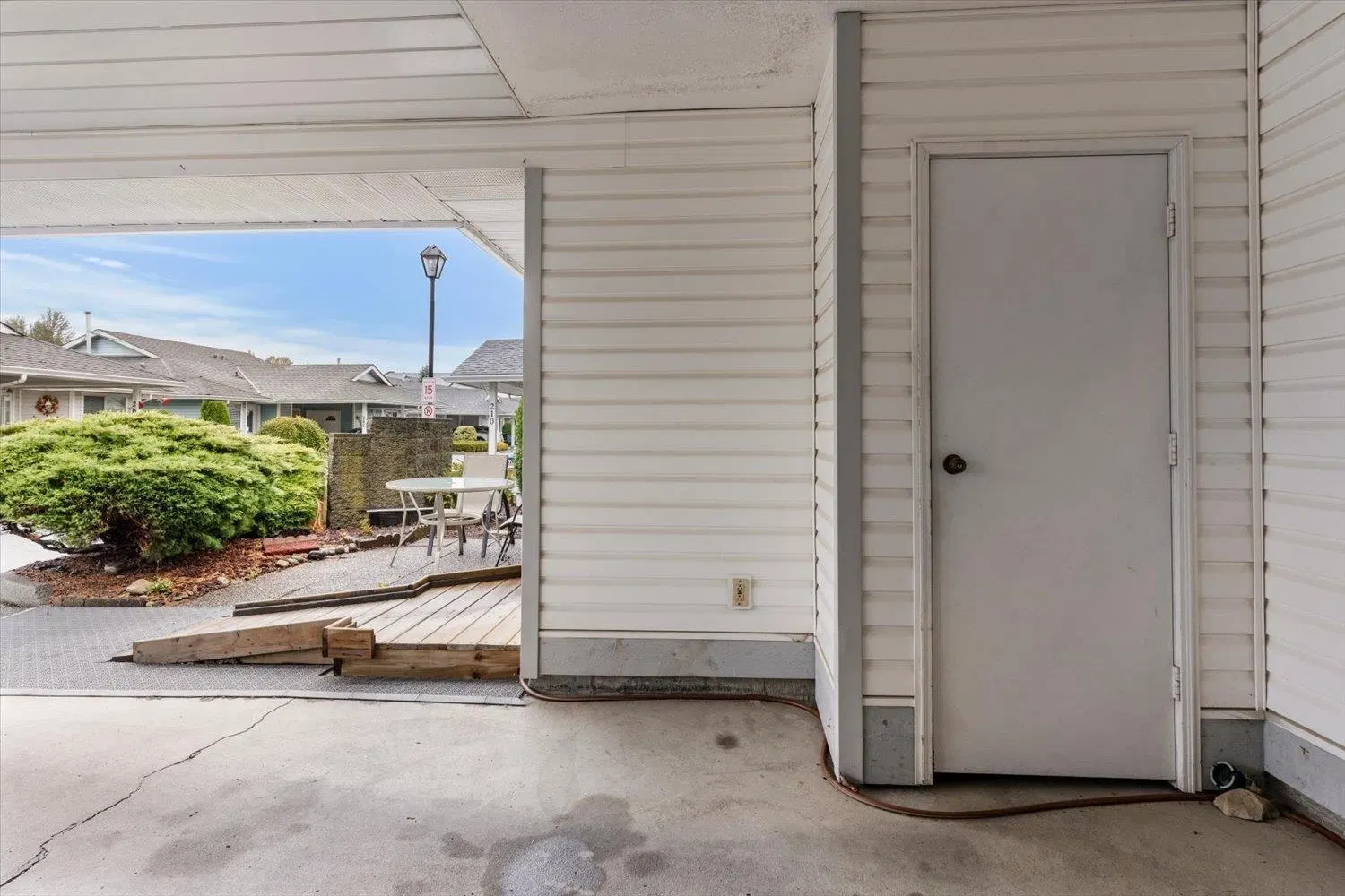Photo 5 of 27 at #209 – 7610 Evans Road