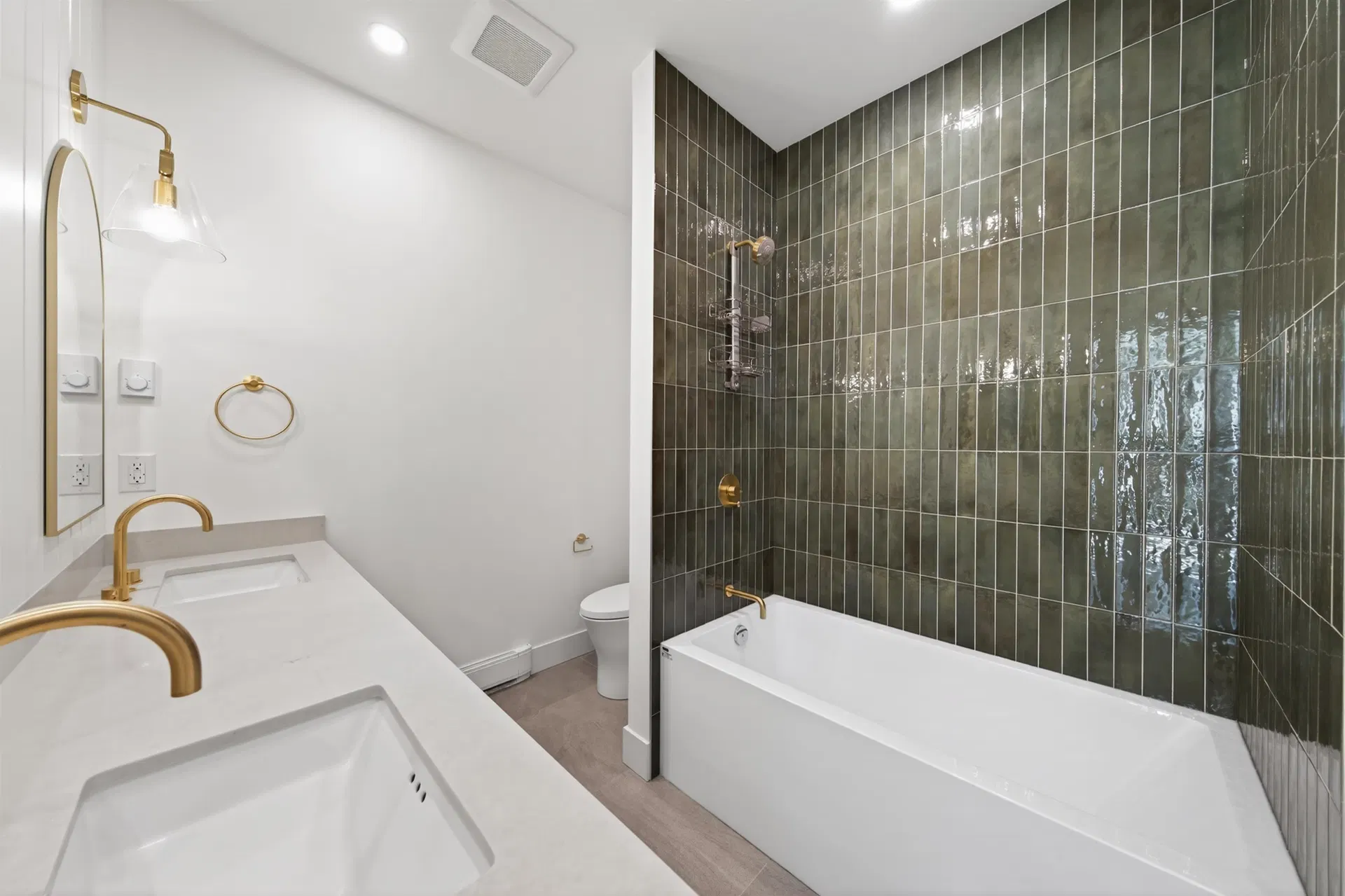 Photo 4 of 39 at #428 – 9399 Tomicki Avenue