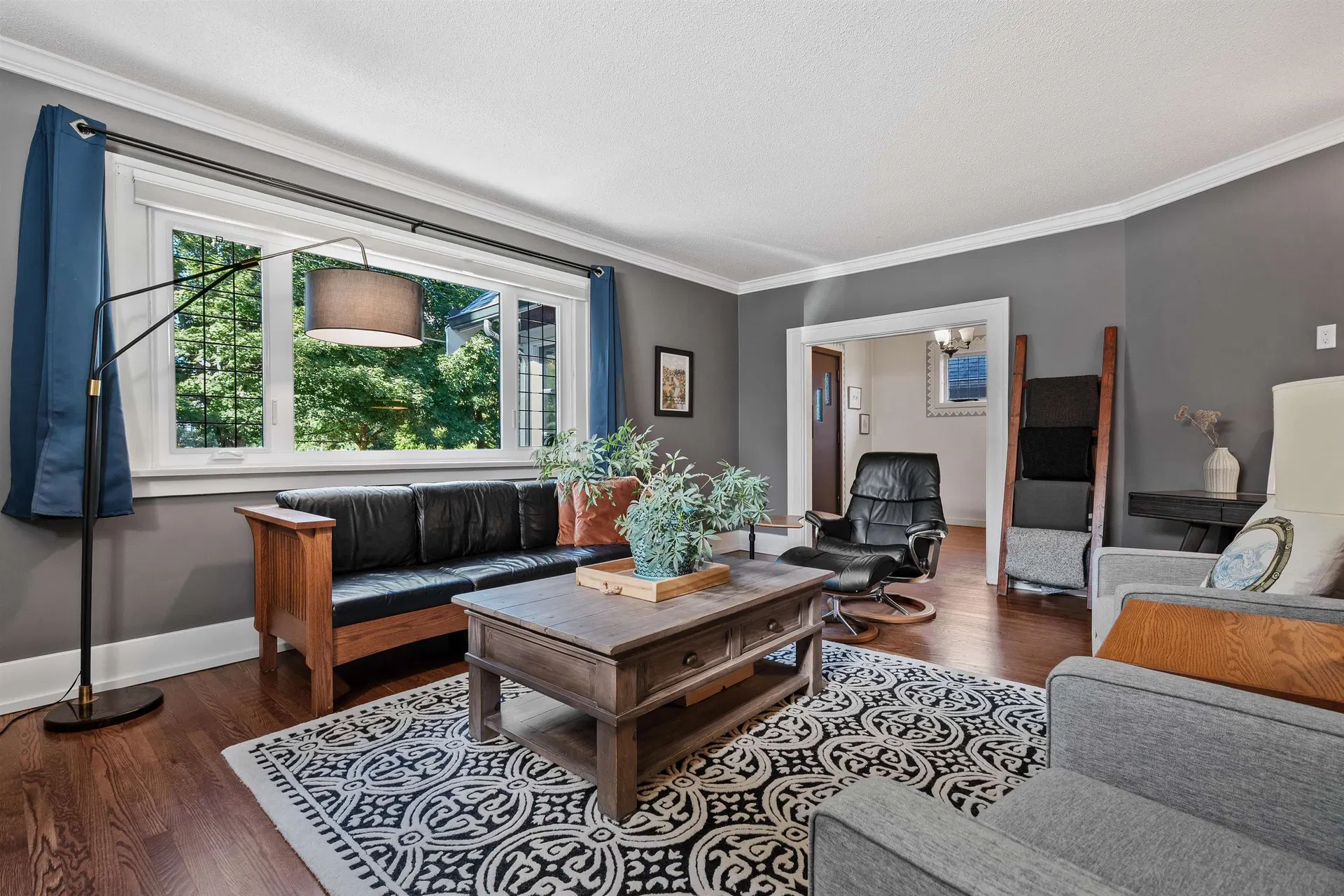 Photo 4 of 38 at 617 Fifth Street