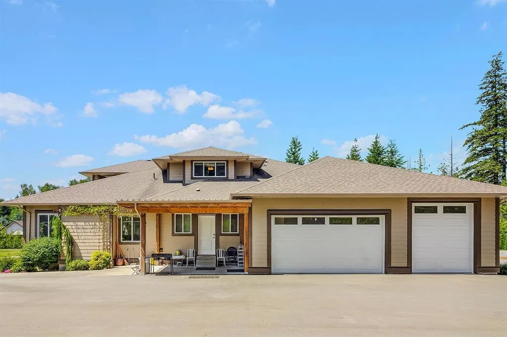 Photo 4 of 40 at 26972 60 Avenue