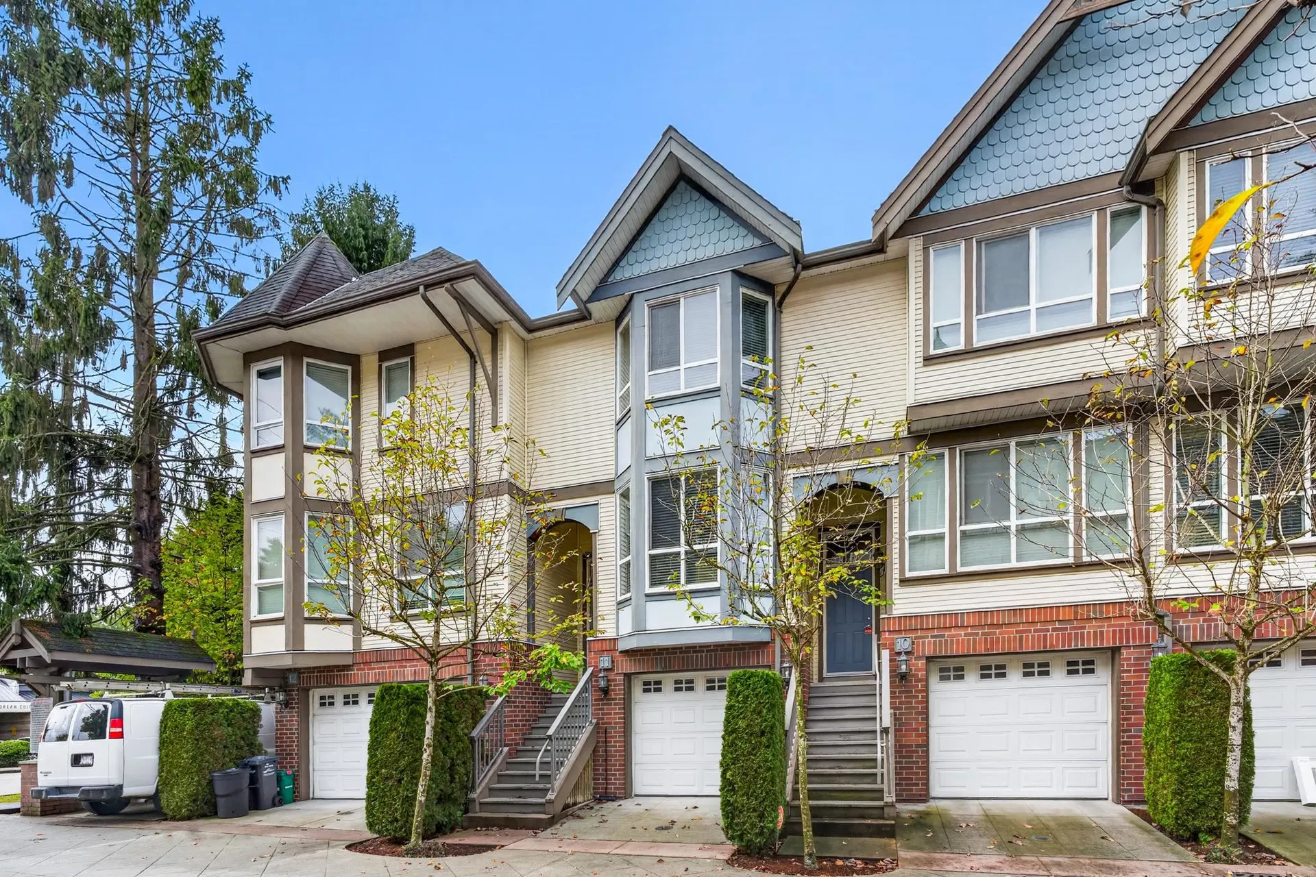 Photo 3 of 34 at #11 – 9051 Blundell Road
