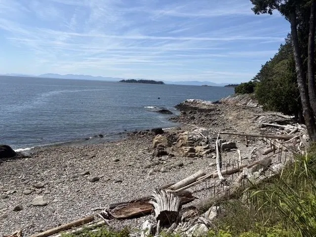 Photo 2 of 35 at 1801 Arbutus Point Road