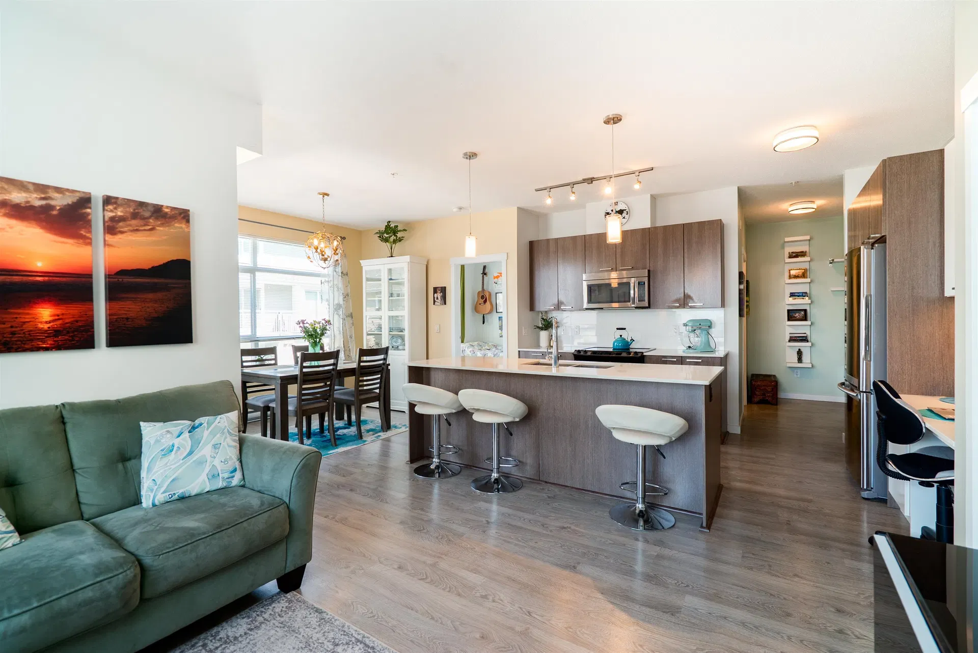 #215 – 617 Smith Avenue