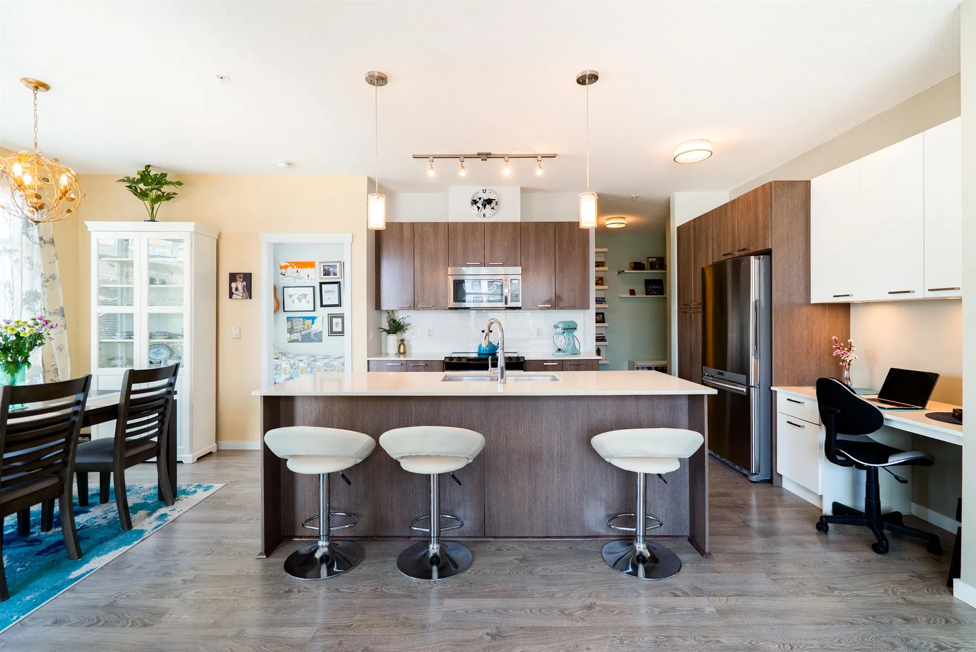 Photo 2 of 36 at #215 – 617 Smith Avenue