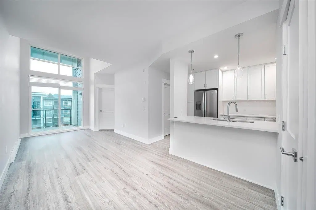 #3612 – 2180 Kelly Avenue