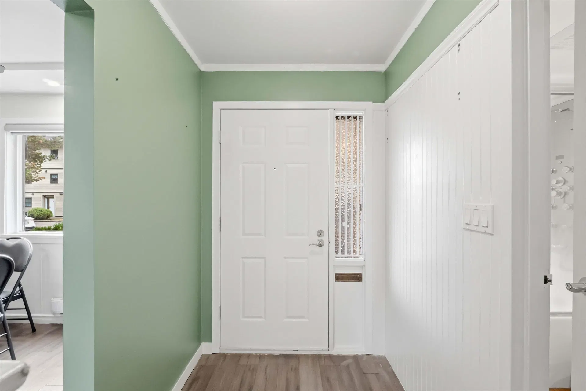Photo 5 of 30 at 13323 71b Avenue