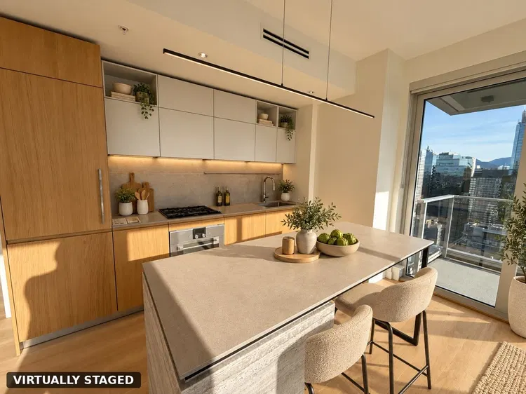 Photo 3 of 23 at #2903 – 1277 Hornby Street
