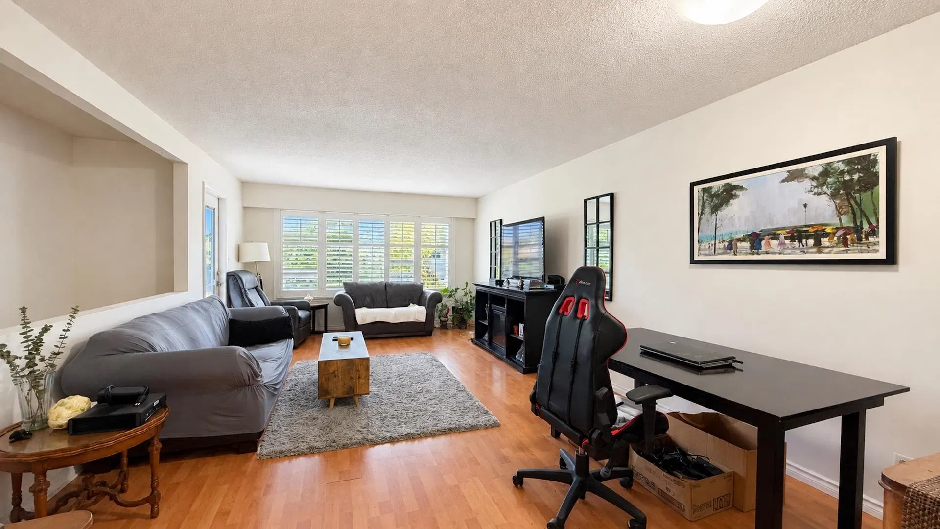 Photo 4 of 40 at 5734 49b Avenue