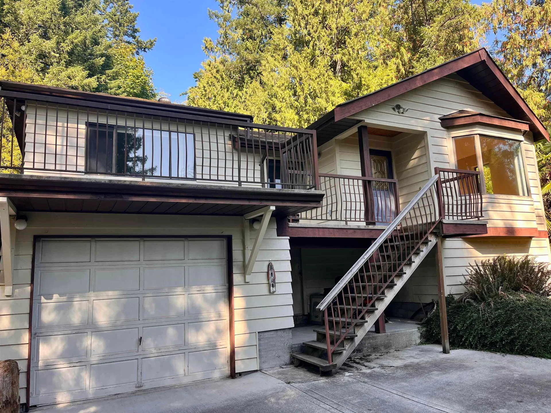 4665 Sinclair Bay Road