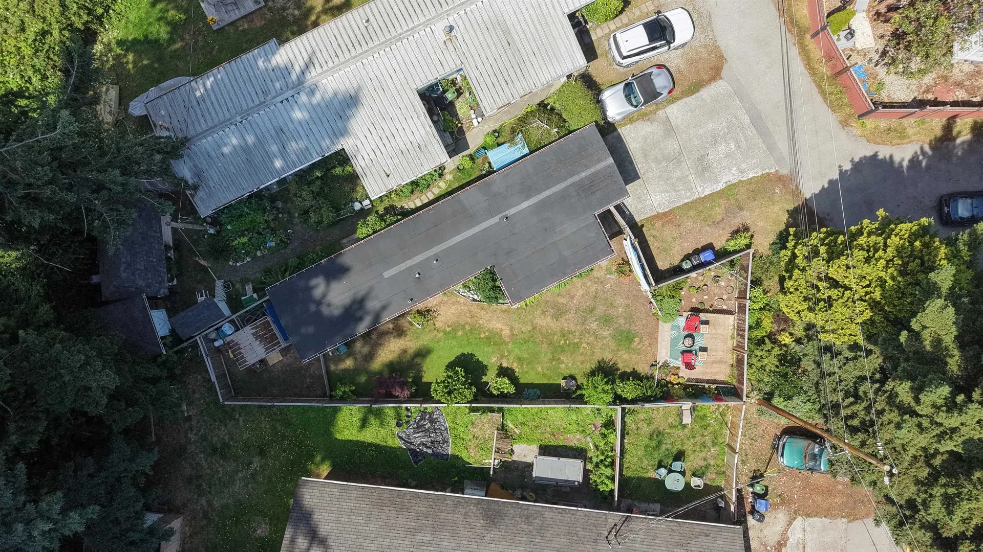 Photo 5 of 40 at #1 – 4514 Sunshine Coast Highway