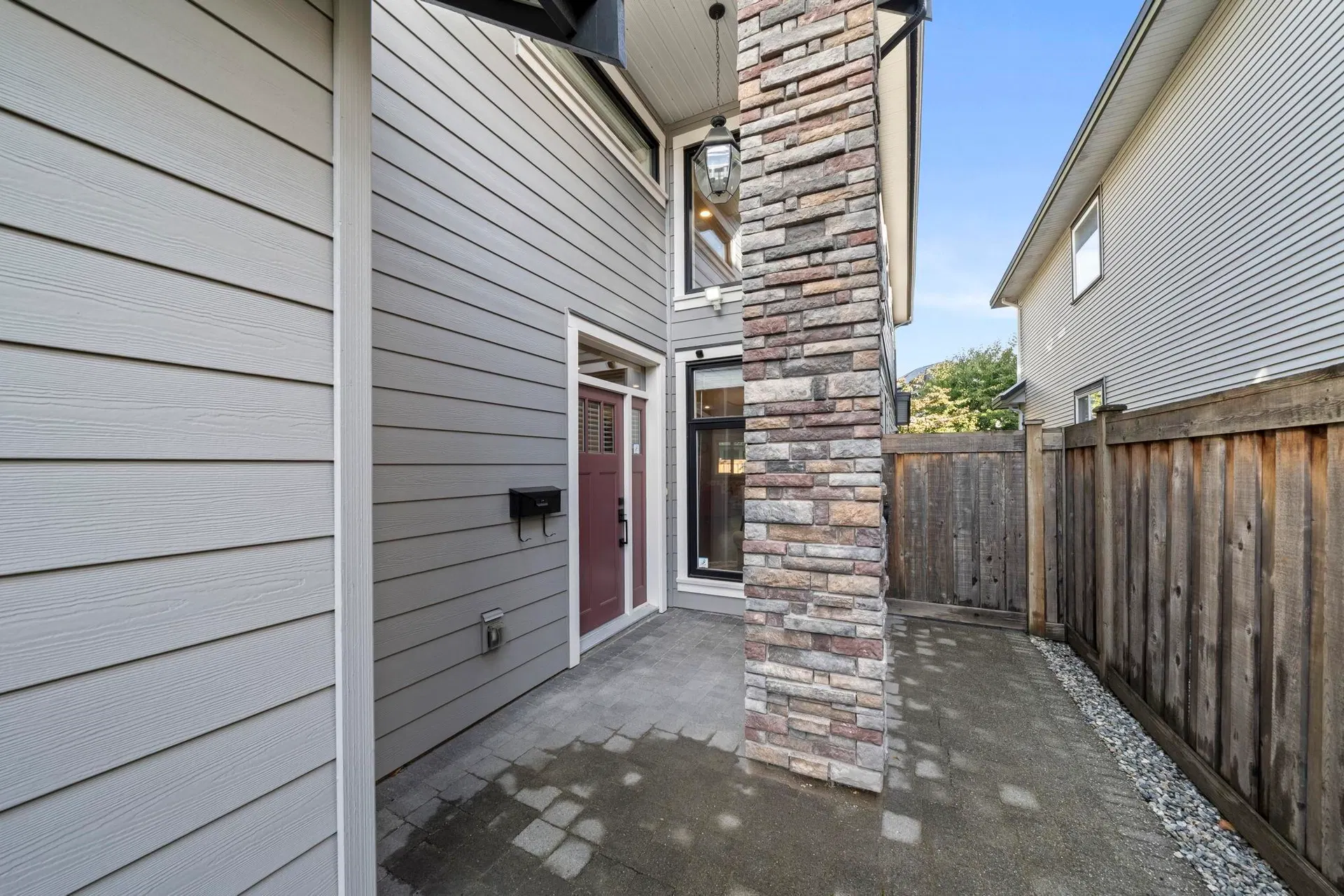 Photo 2 of 40 at 4771 Duncliffe Road
