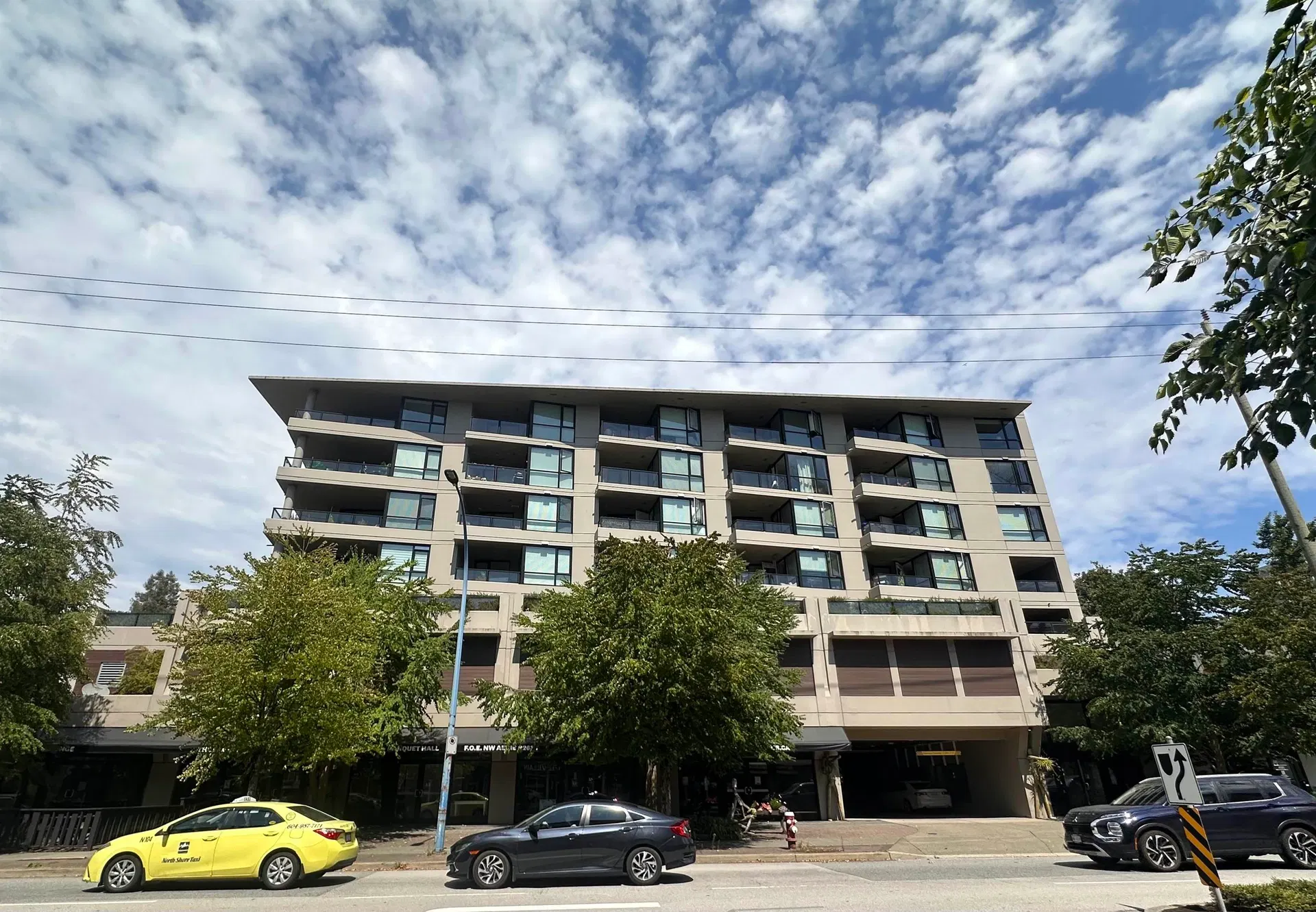 #503 – 160 3rd Street